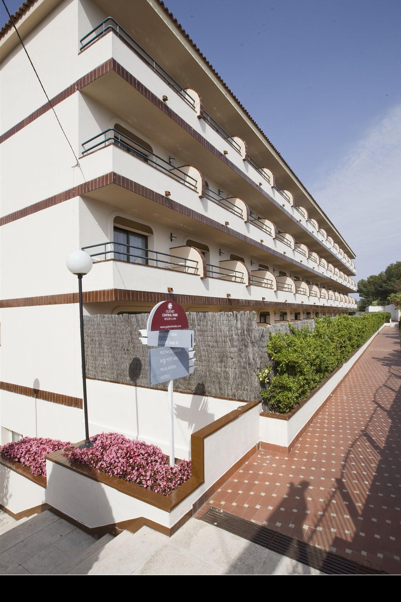 Hotel Gem Wellness & Spa Лорет де Мар Екстериор снимка