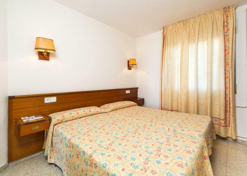 Hotel Gem Wellness & Spa Лорет де Мар Екстериор снимка